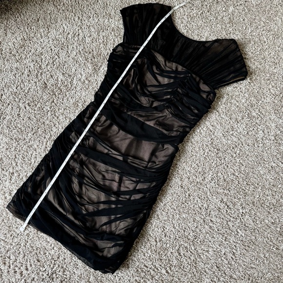 TADASHI SHOJI Black Illusion Ruched Mesh Dress - XS - Elegant Party Look - Picture 13 of 16